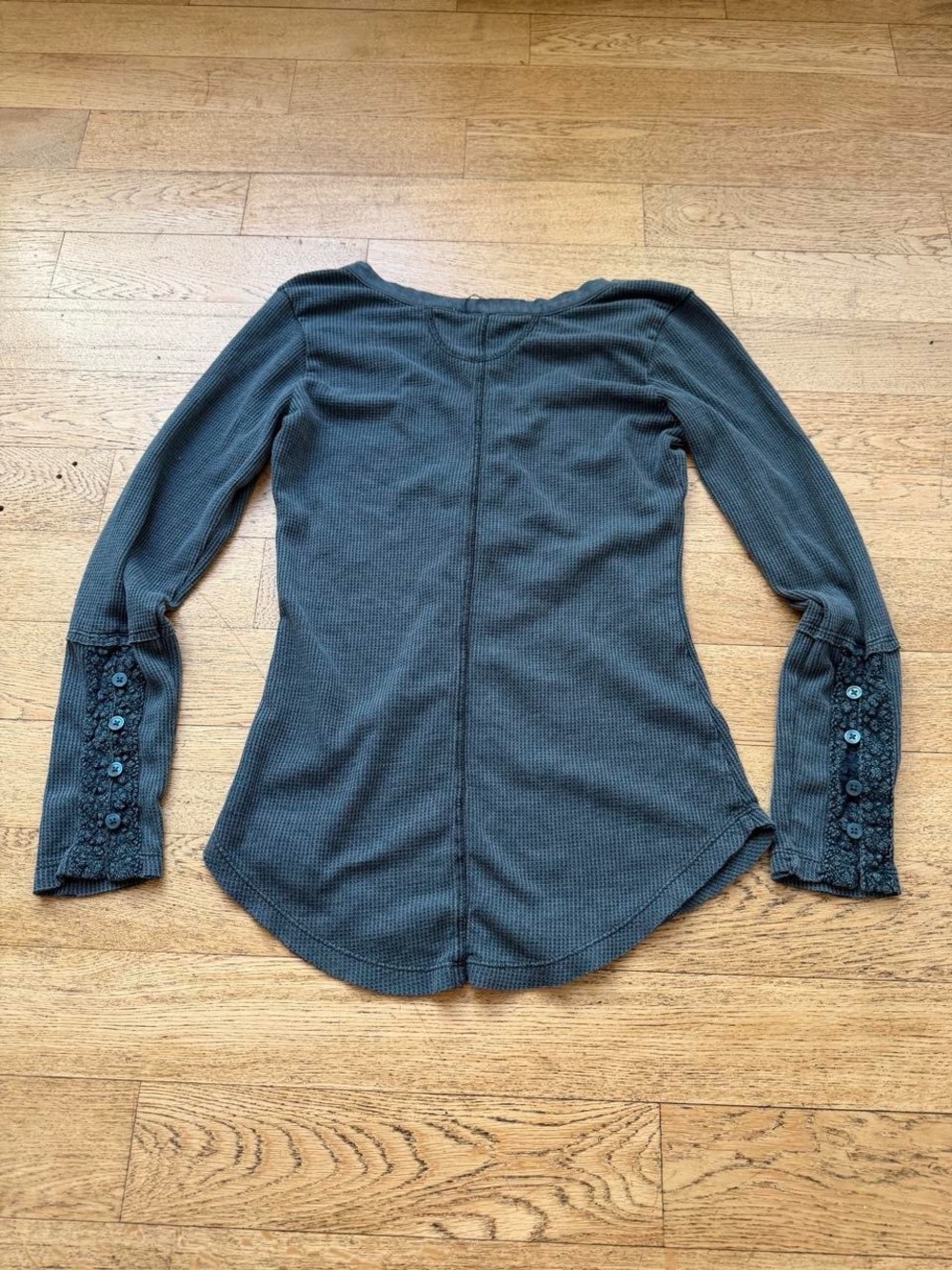 Vintage Waffle Knit Henley Top Boho Model Off Duty Long Sleeve Embroidered Shirt - Picture 3 of 5